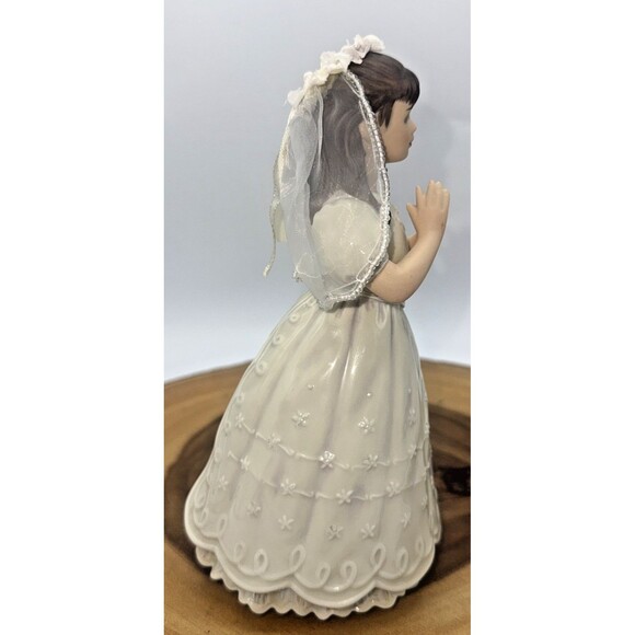 Vintage Lenox First Communion Brunette Girl Figurine by Sandra Kuck 9” - Picture 6 of 12